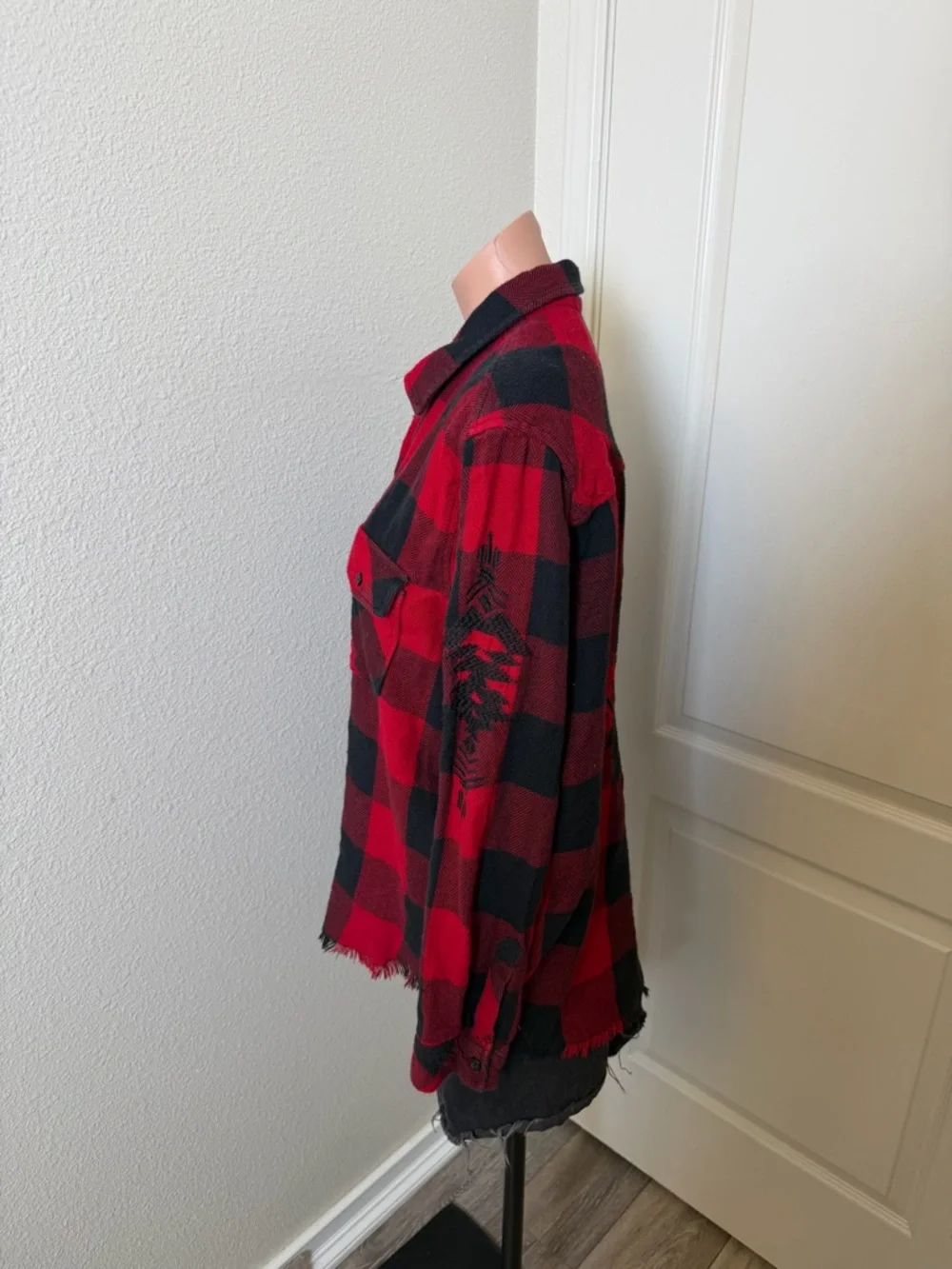 Rails Red and Black Buffalo Plaid Button-Up Shirt Sz L - Picture 2 of 4